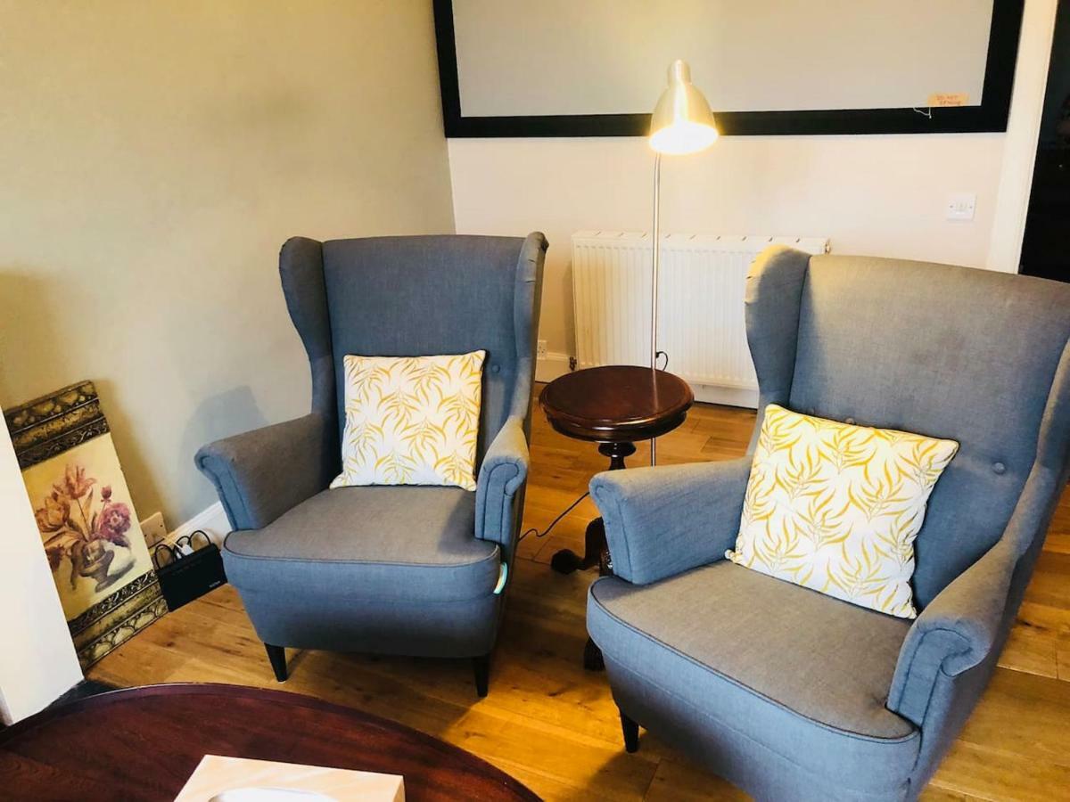 Spacious 2 Bed Next To Royal Mile & Waverley * Édimbourg