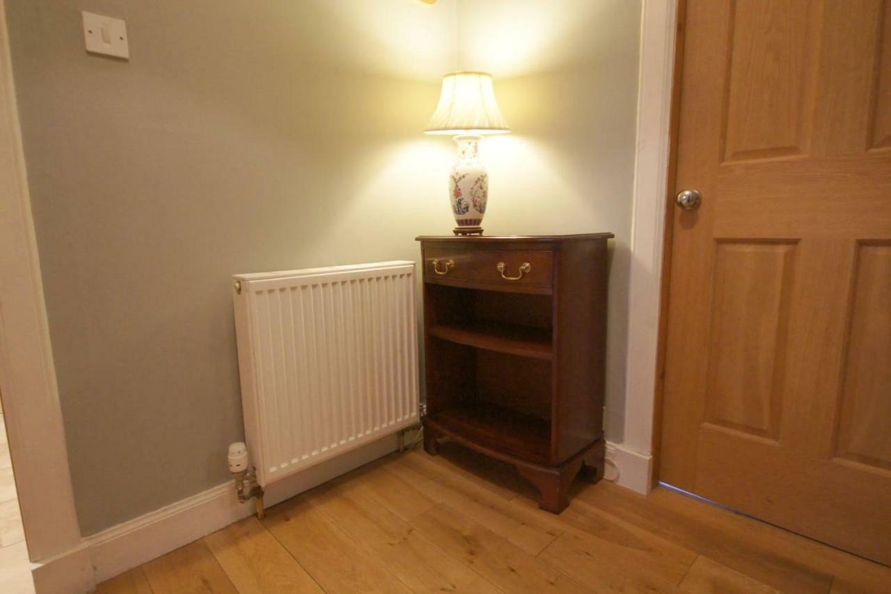Spacious 2 Bed Next To Royal Mile & Waverley Appartement Édimbourg